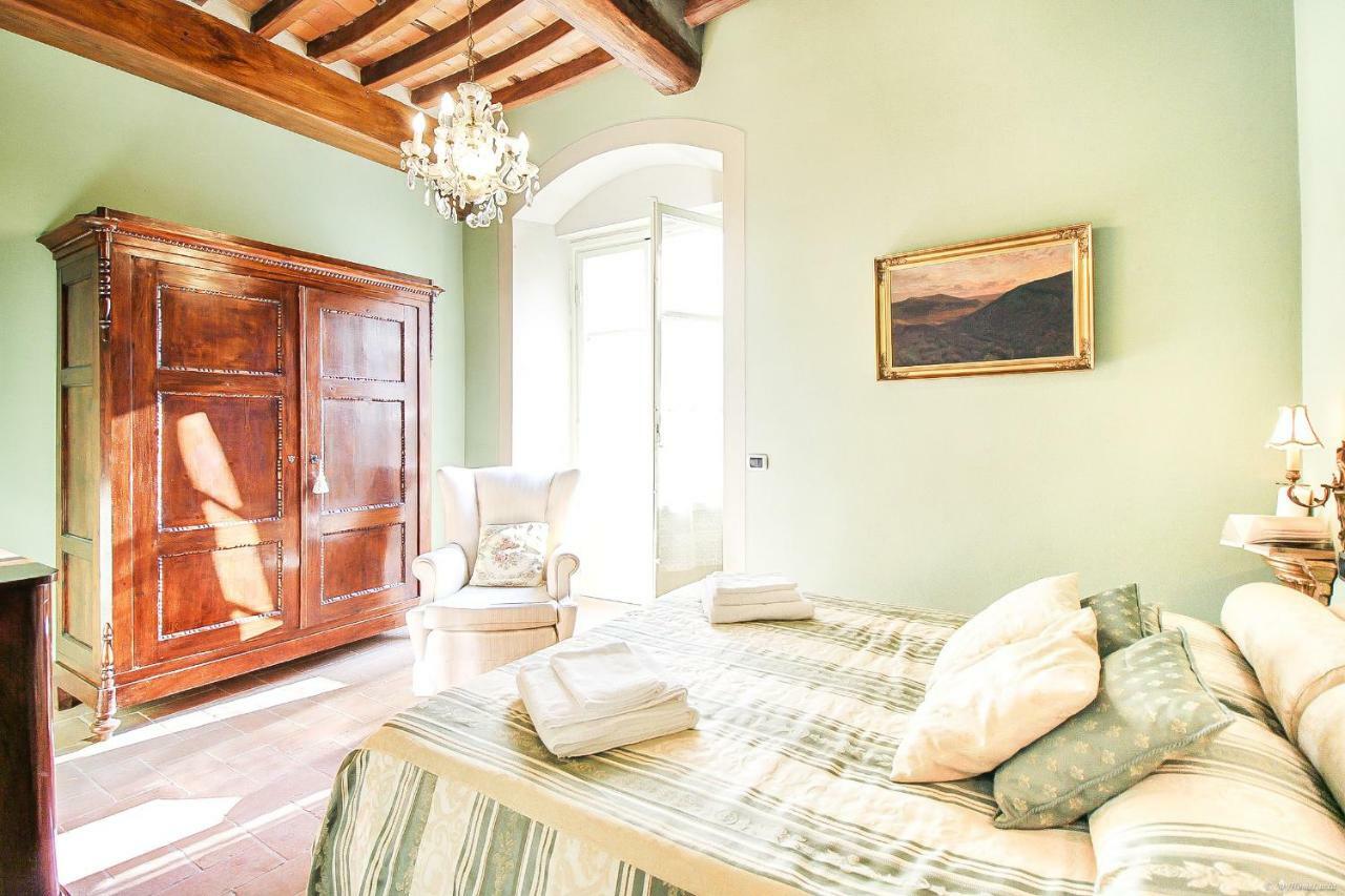 Apartment Guinigi With Private Courtyard Lucca Exterior foto